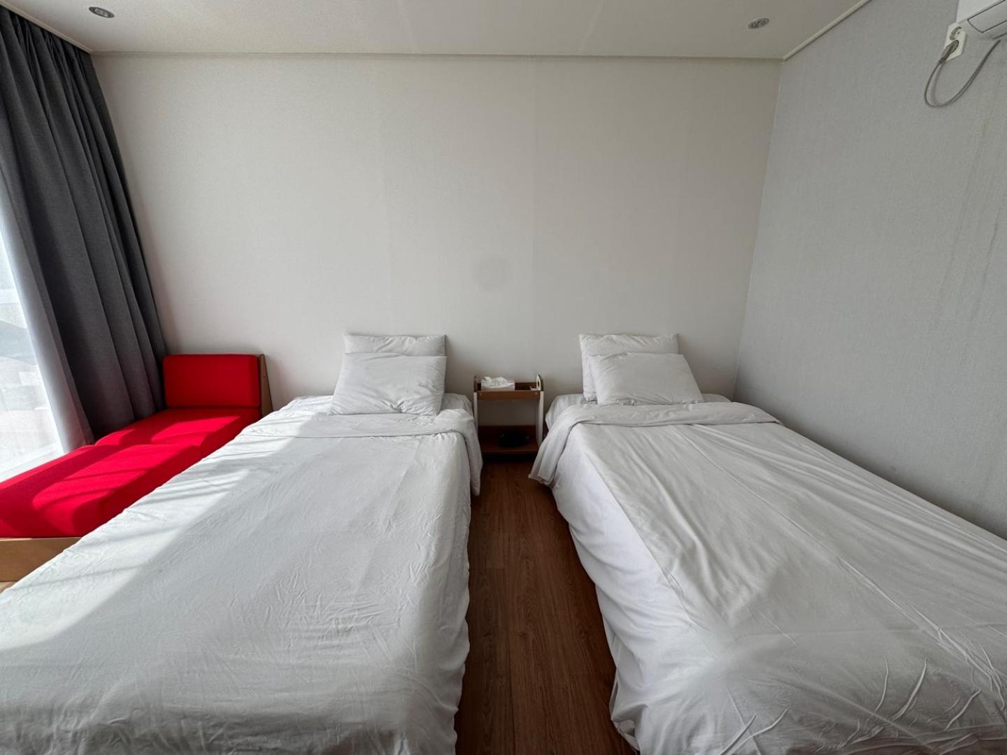 베드라디오 도두봉 BEDRADIO Dodubong Hotel Oedo-dong Ngoại thất bức ảnh