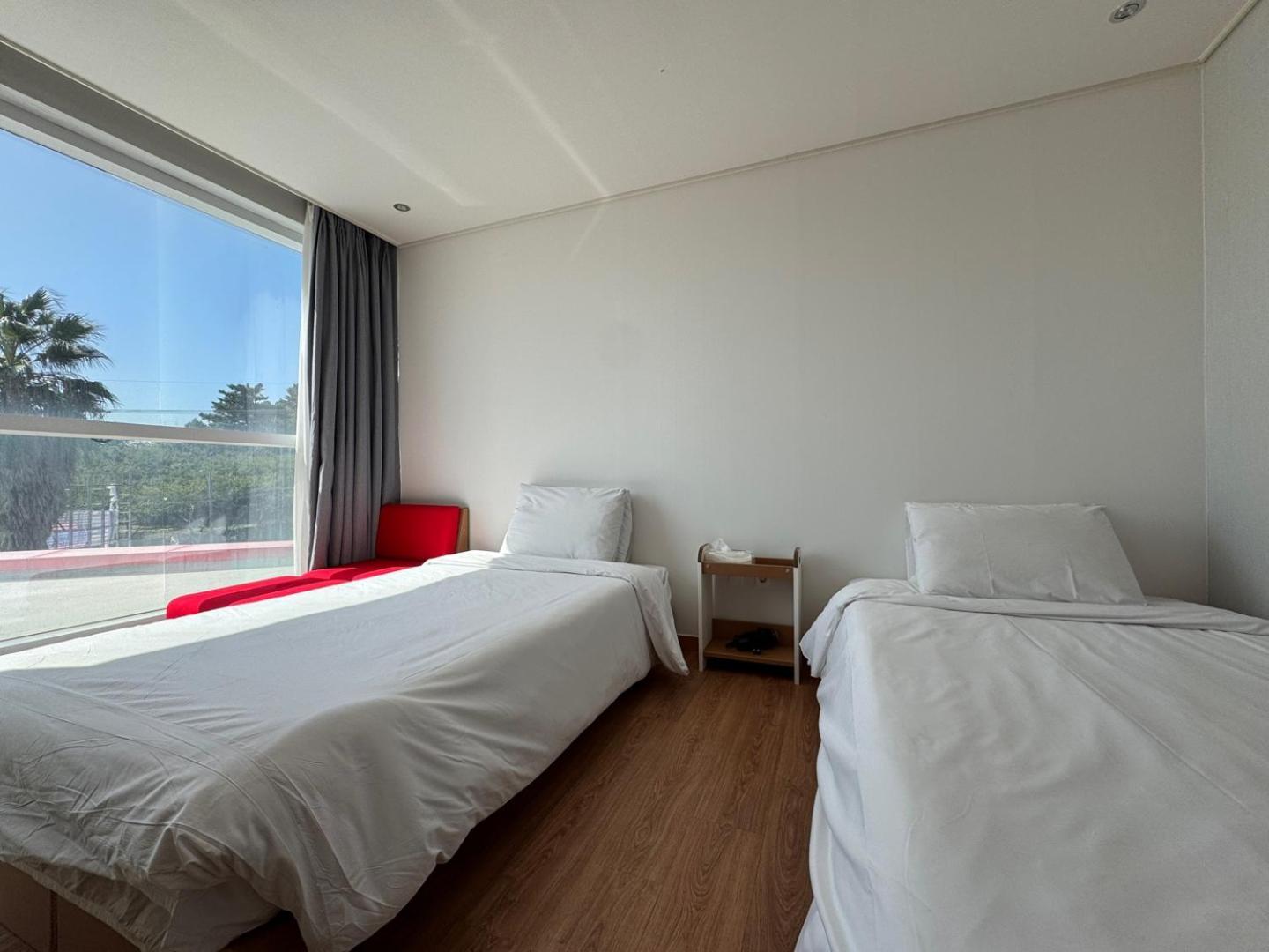 베드라디오 도두봉 BEDRADIO Dodubong Hotel Oedo-dong Ngoại thất bức ảnh